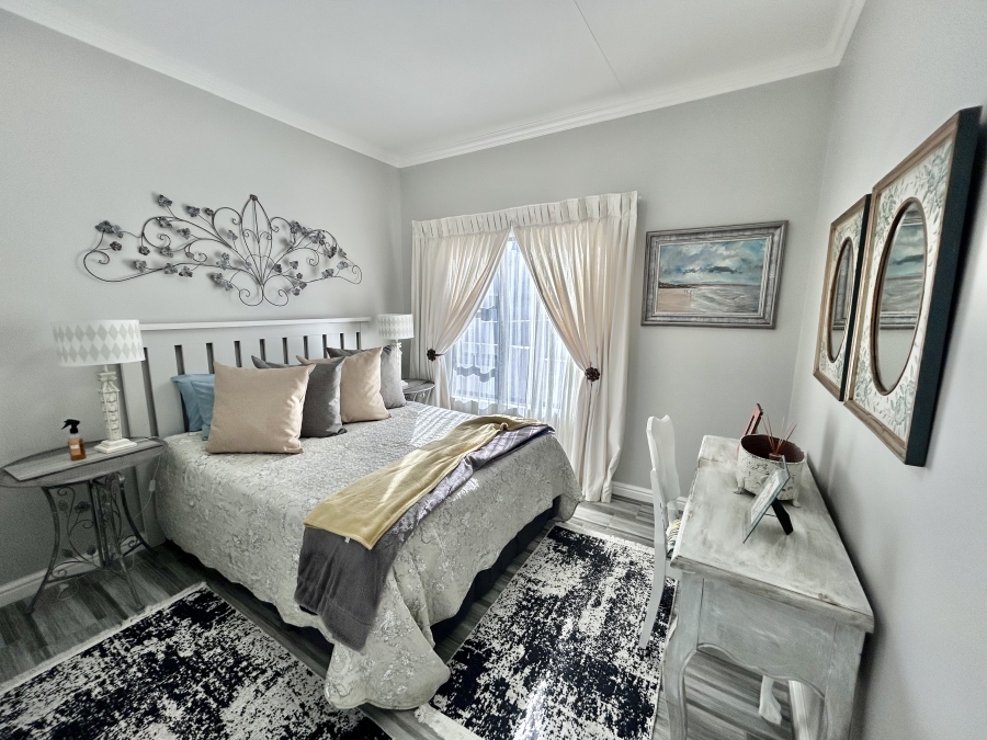 3 Bedroom Property for Sale in Marina Martinique Eastern Cape